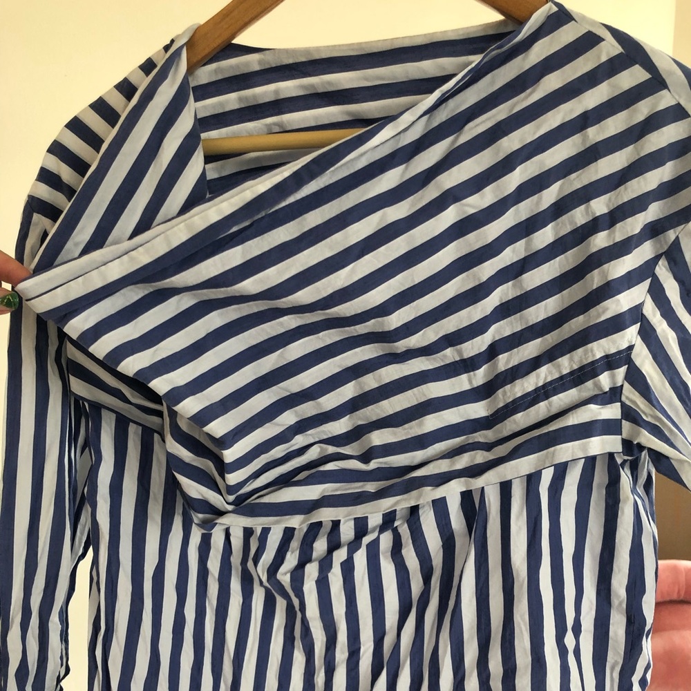 off-shoulder stria top - Picture 2 of 2
